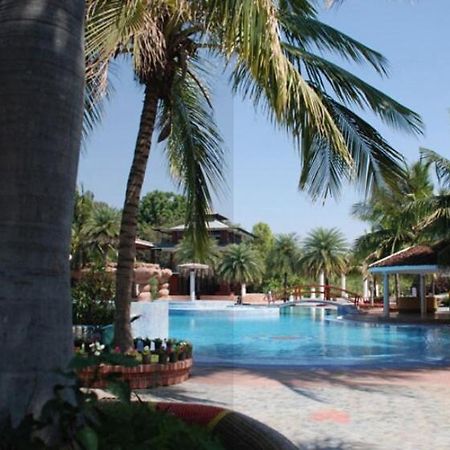 Pragati Resorts Kundakal Exteriör bild