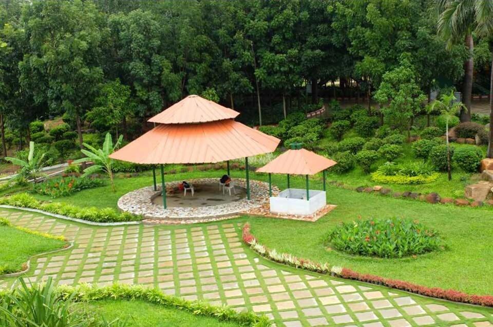 Pragati Resorts Kundakal Exteriör bild